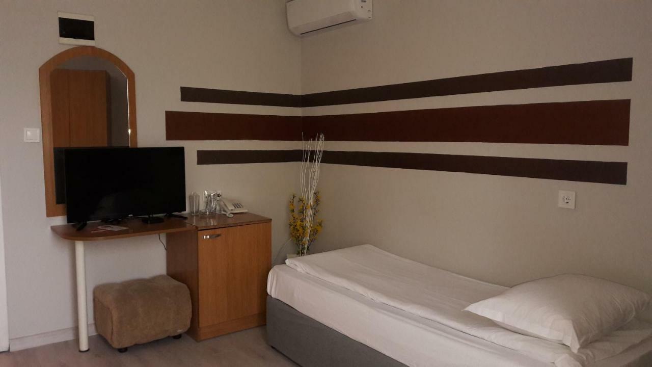 Rio Family Hotel Blagoevgrad Exterior photo
